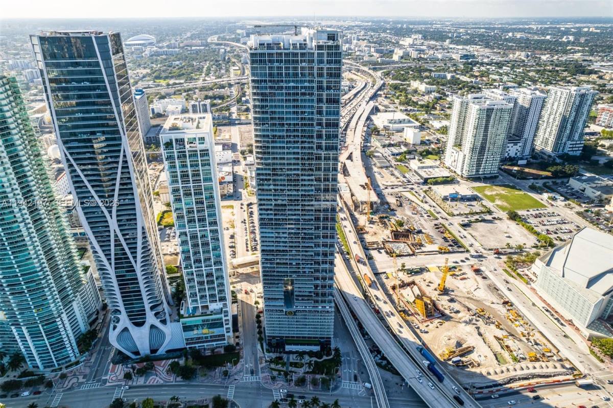 Condo for rent at 1100 Biscayne Blvd #2907, Miami, FL 33132