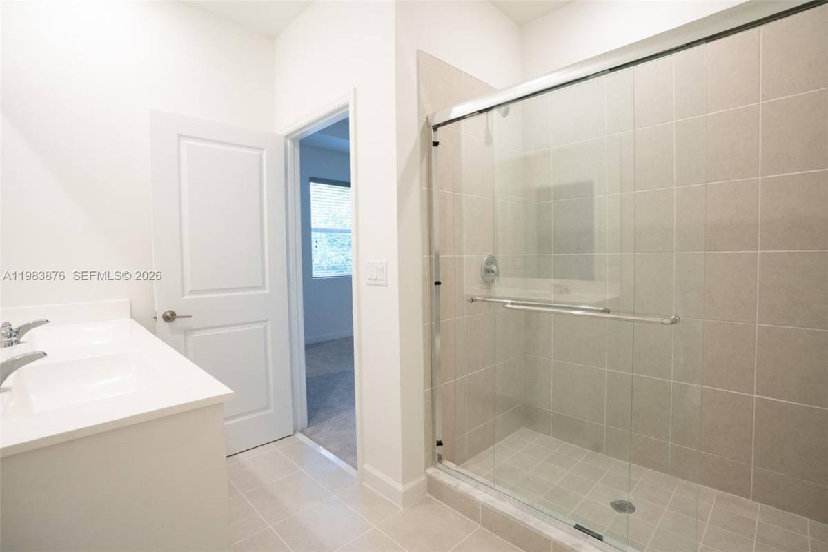 Townhouse for rent at 204 SE 10th St, Homestead, FL 33035