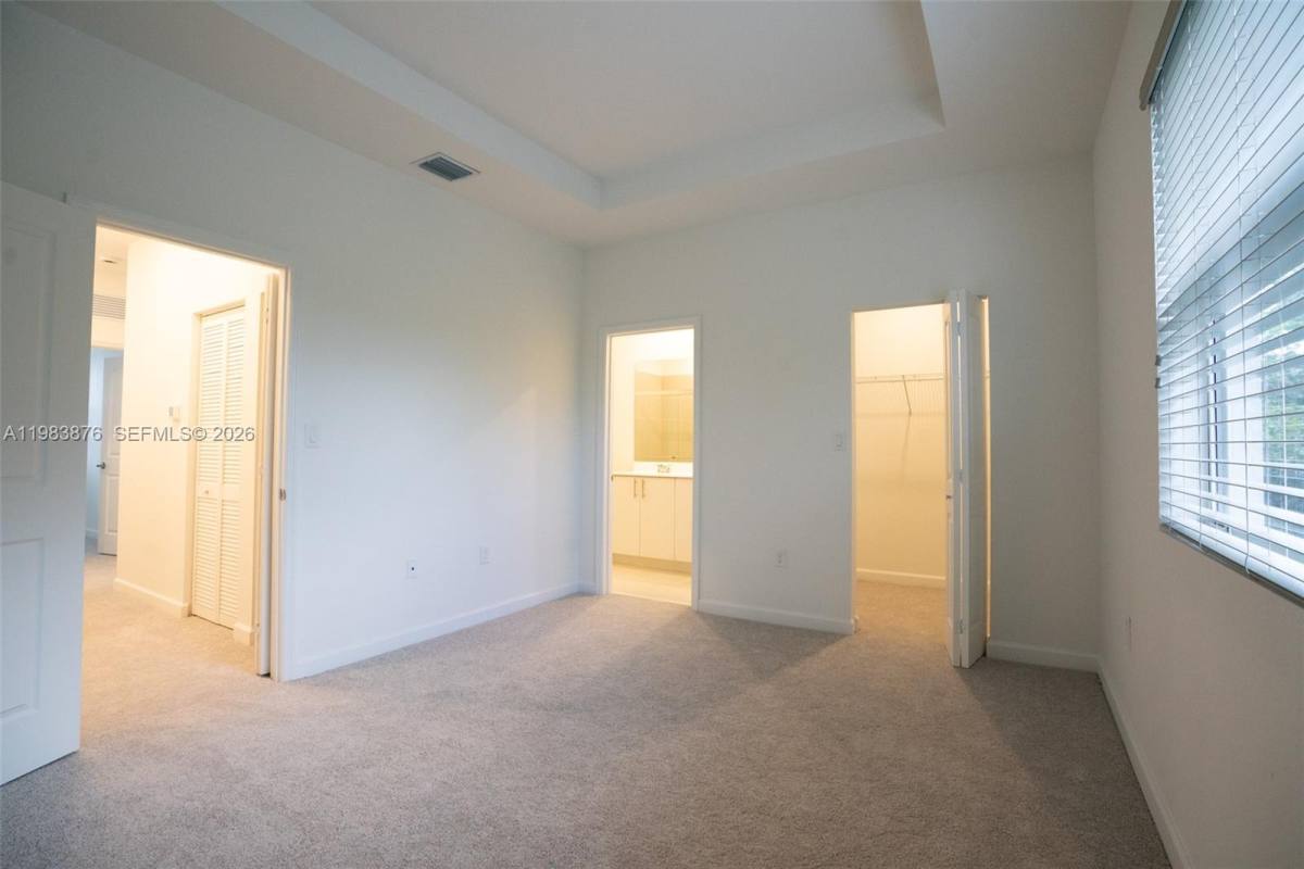 Townhouse for rent at 204 SE 10th St, Homestead, FL 33035