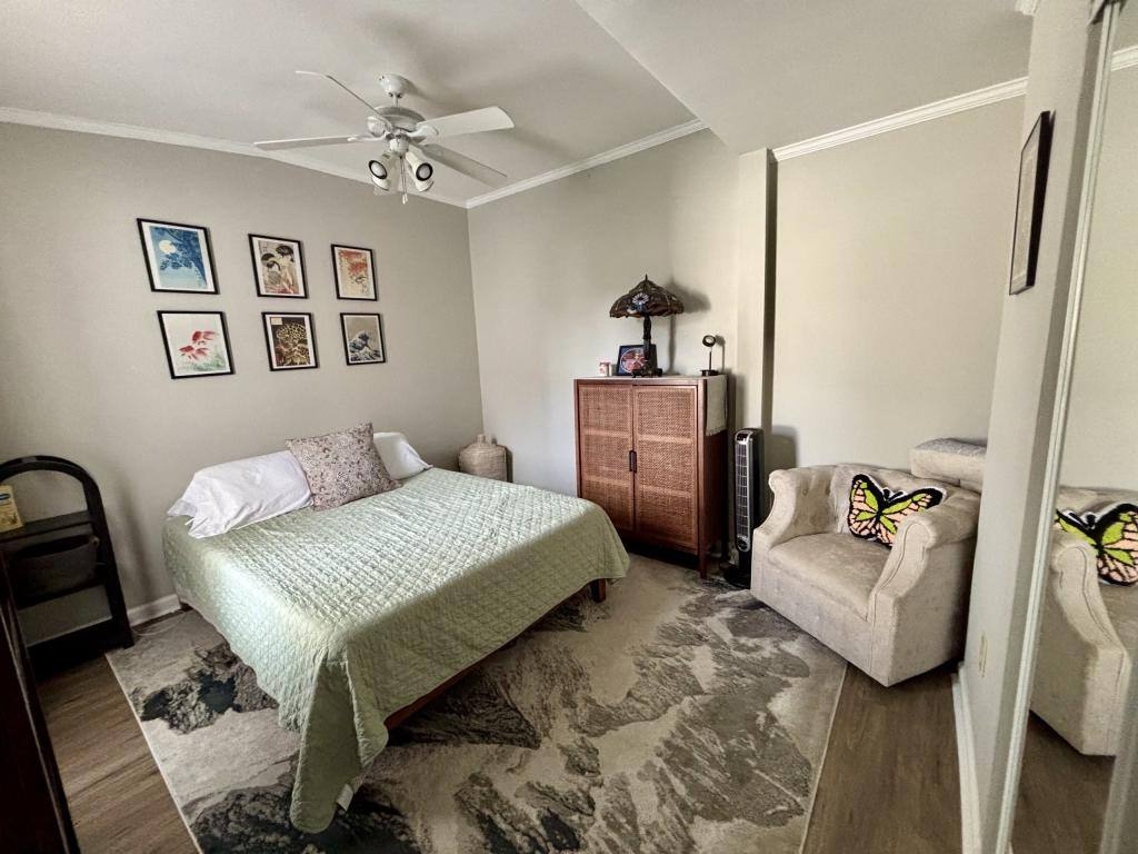 Apartment for rent at 110 E Main St, Westminster, MD 21157