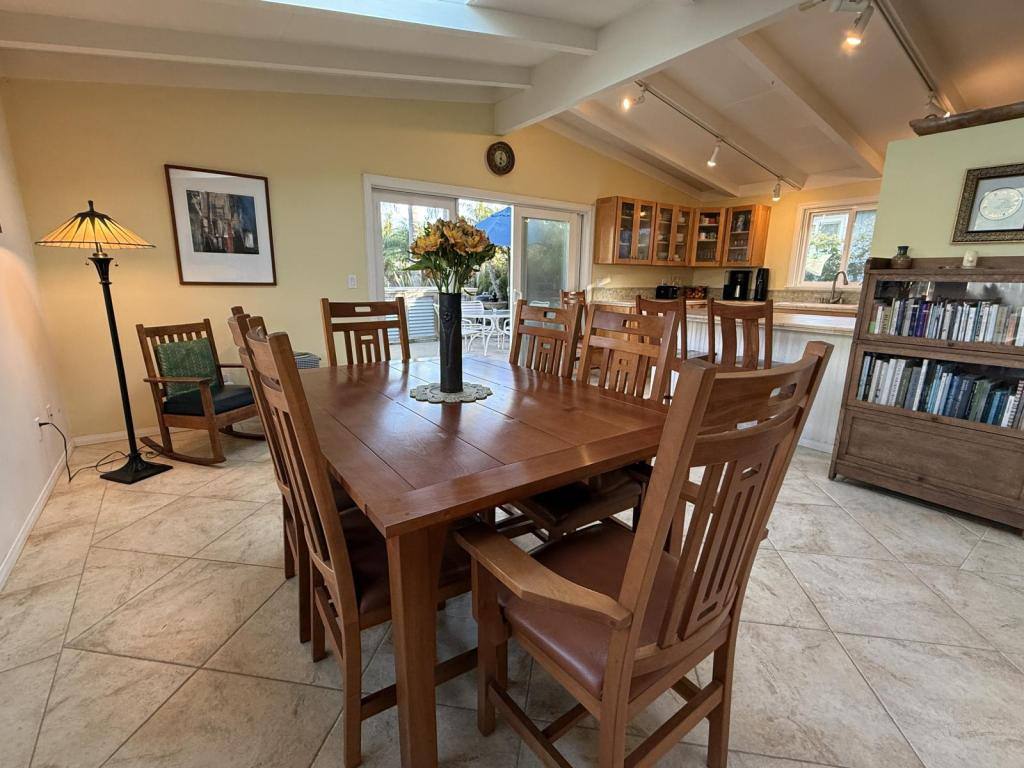 House for rent at 318 Palisades Dr, Santa Barbara, CA 93109