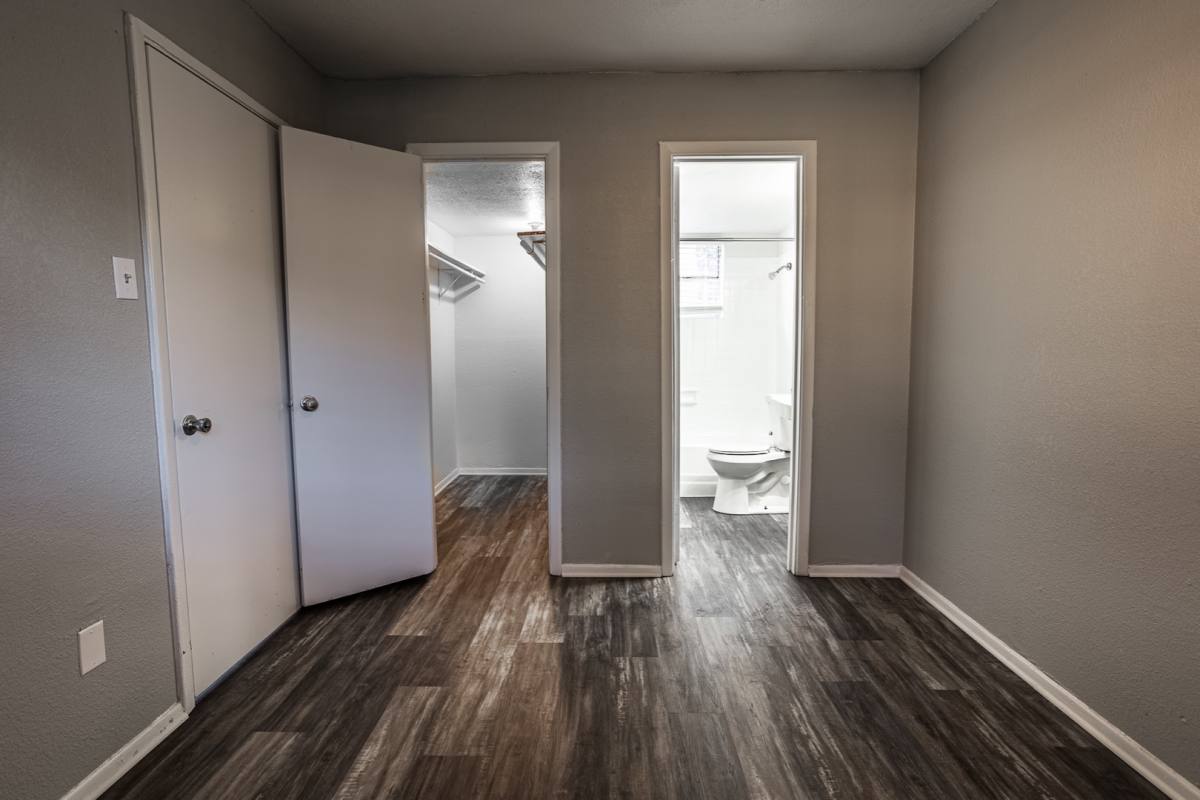Apartment for rent at 122 Harmon Rd #108, Hurst, TX 76053