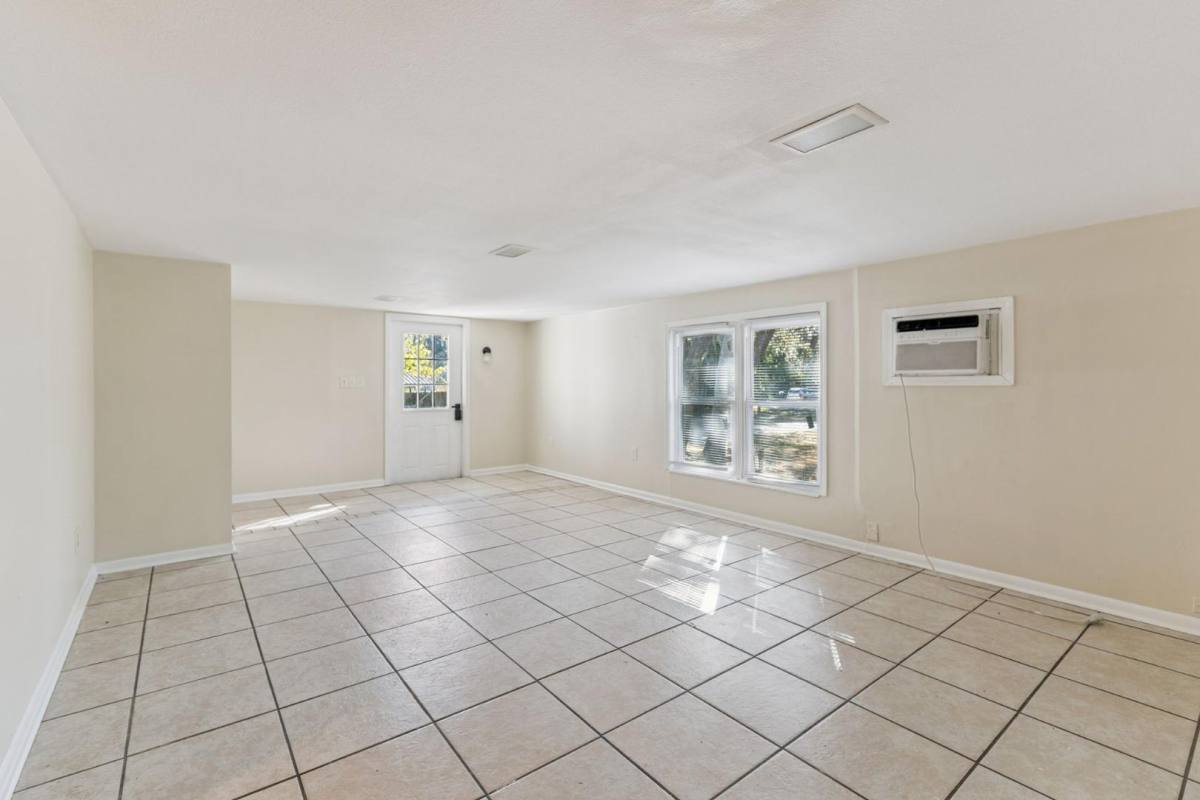 House for rent at 38341 Palm Grove Dr #38341 Grove, Ze, Zephyrhills, FL 33542