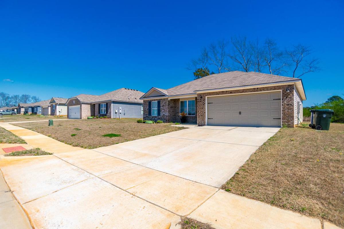 House for rent at 110 Olde Hearth Rd #110 New, New Market, AL 35761
