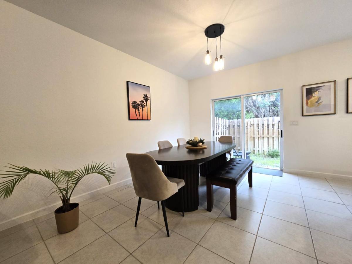 Townhouse for rent at 2761 NW 55th Way #2761 Lauder, Fort Lauderdale, FL 33313