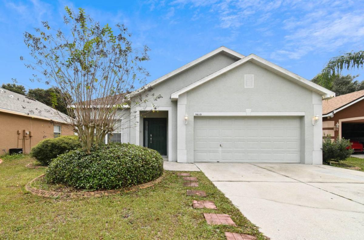 House for rent at 9619 Cypress Harbor Dr, Gibsonton, FL 33534