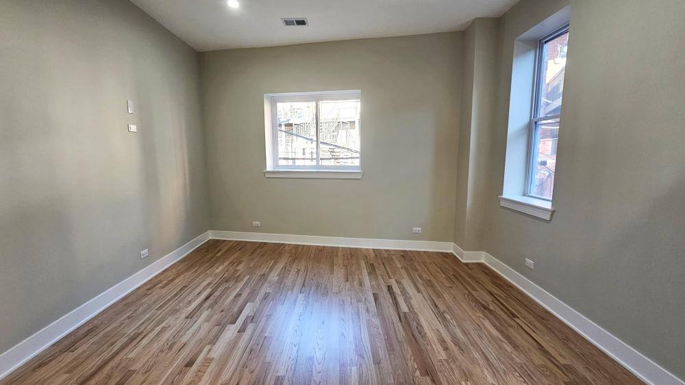 Apartment for rent at 4437 N Broadway St #2R, Chicago, IL 60640