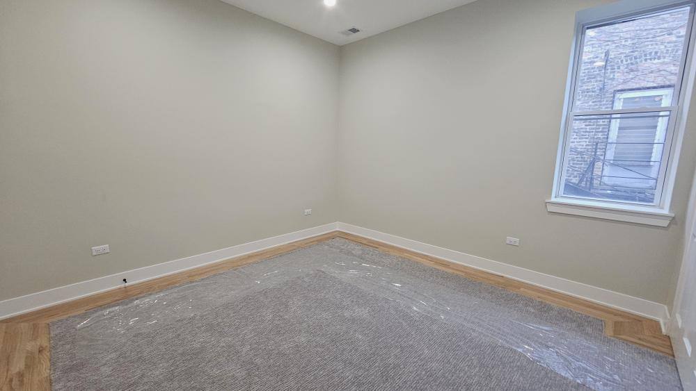 Apartment for rent at 4437 N Broadway St #2R, Chicago, IL 60640