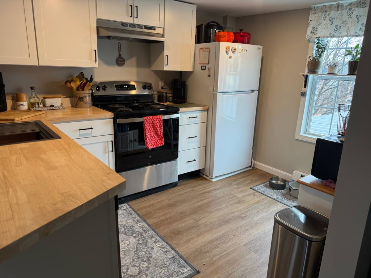 Apartment for rent at 31 Union Square #302, Milford, NH 03055