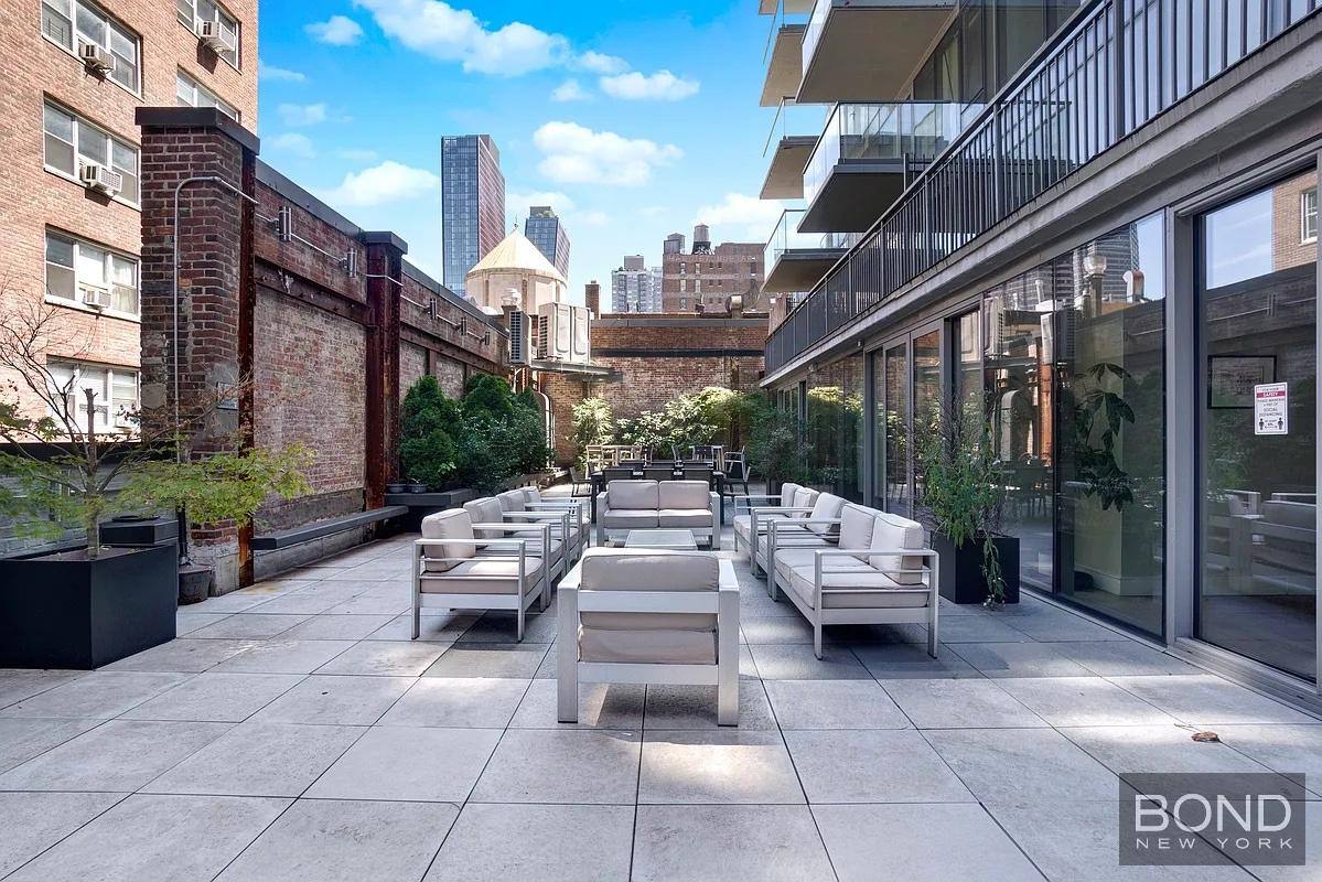 Apartment for rent at 237 E 34th St #606, New York, NY 10016