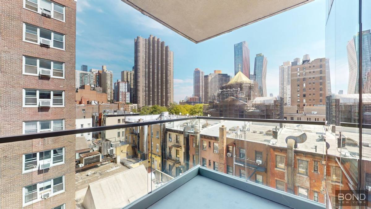 Apartment for rent at 237 E 34th St #606, New York, NY 10016