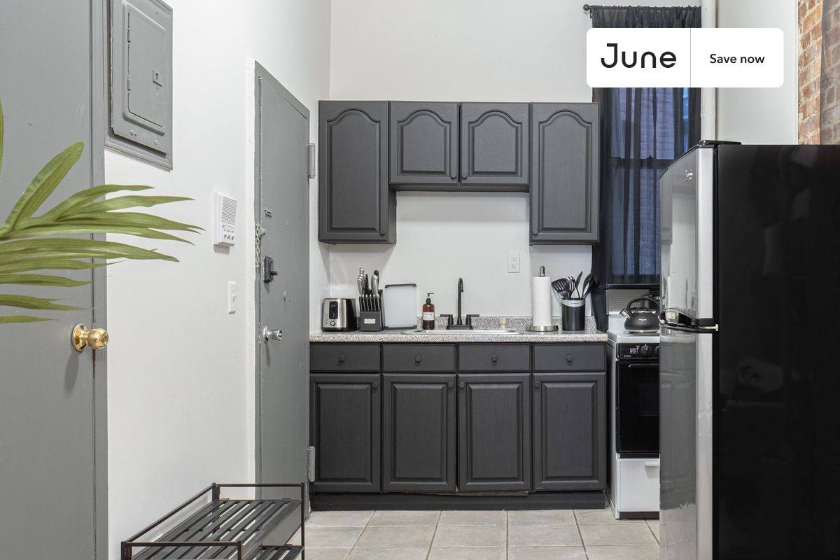 Apartment for rent at 235 W 18th St #1WR, New York, NY 10011