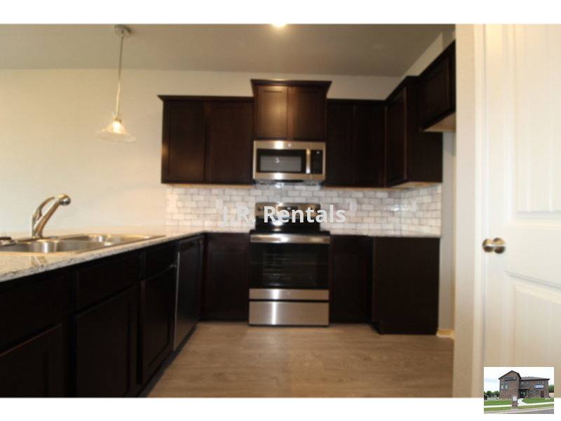 Townhouse for rent at 227 Green Valley Dr, Copperas Cove, TX 76522