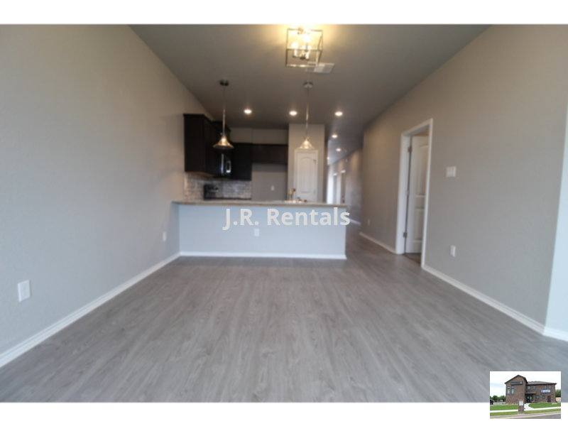 Townhouse for rent at 227 Green Valley Dr, Copperas Cove, TX 76522