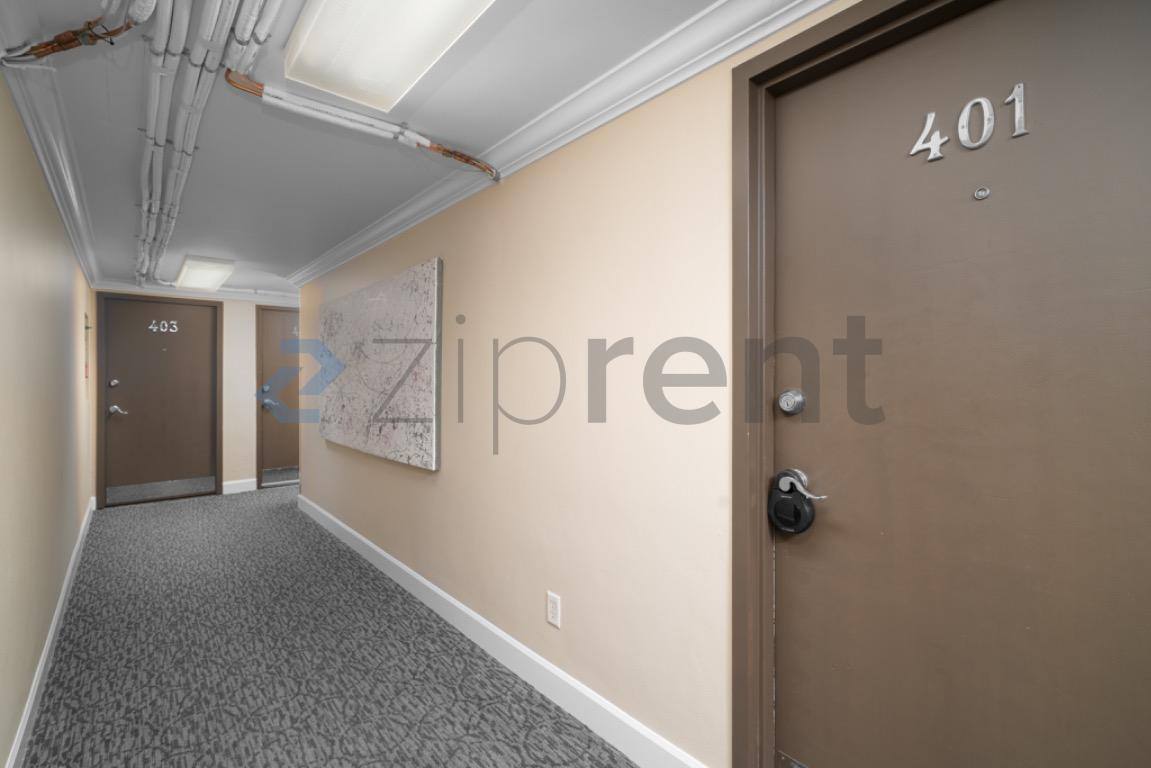 Apartment for rent at 1205 SW Cardinell Dr #401, Portland, OR 97201
