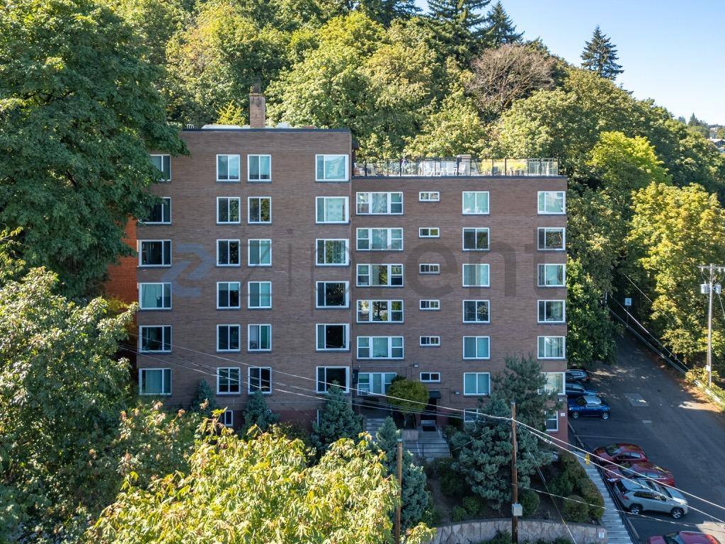 Apartment for rent at 1205 SW Cardinell Dr #401, Portland, OR 97201