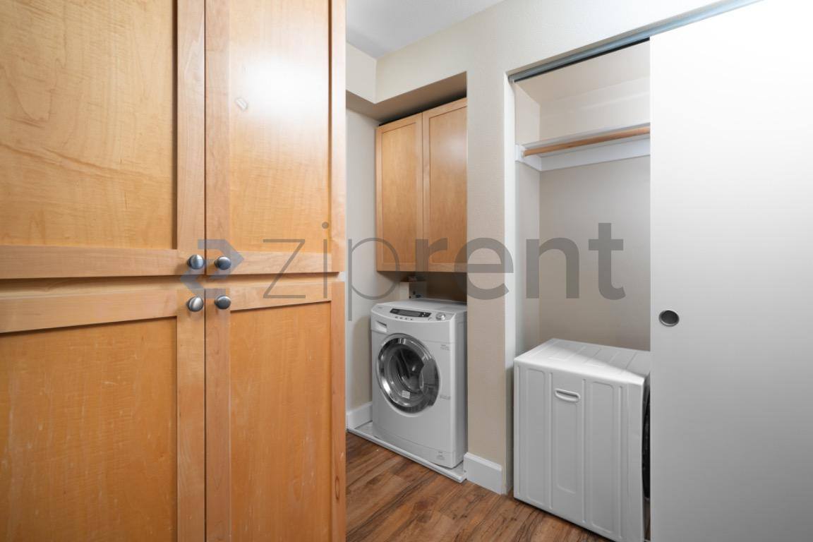Apartment for rent at 1205 SW Cardinell Dr #401, Portland, OR 97201