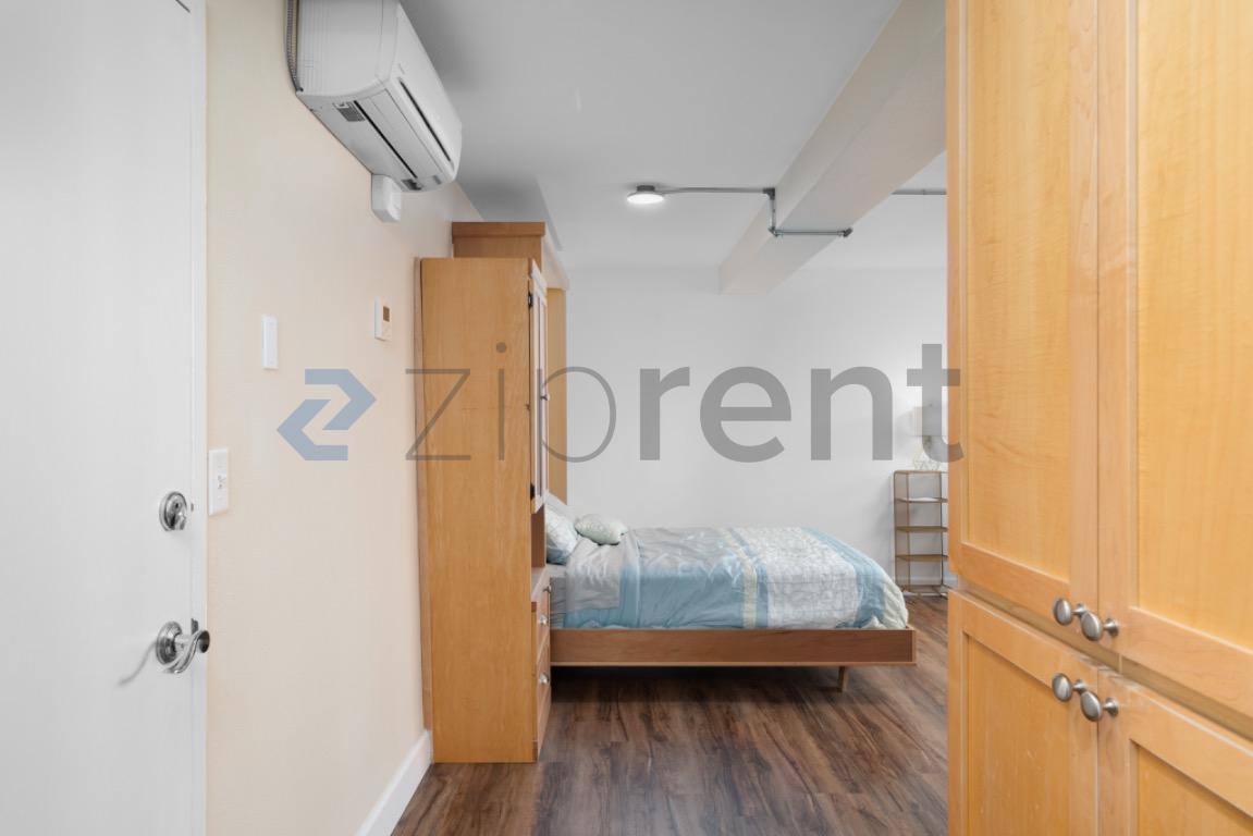 Apartment for rent at 1205 SW Cardinell Dr #401, Portland, OR 97201
