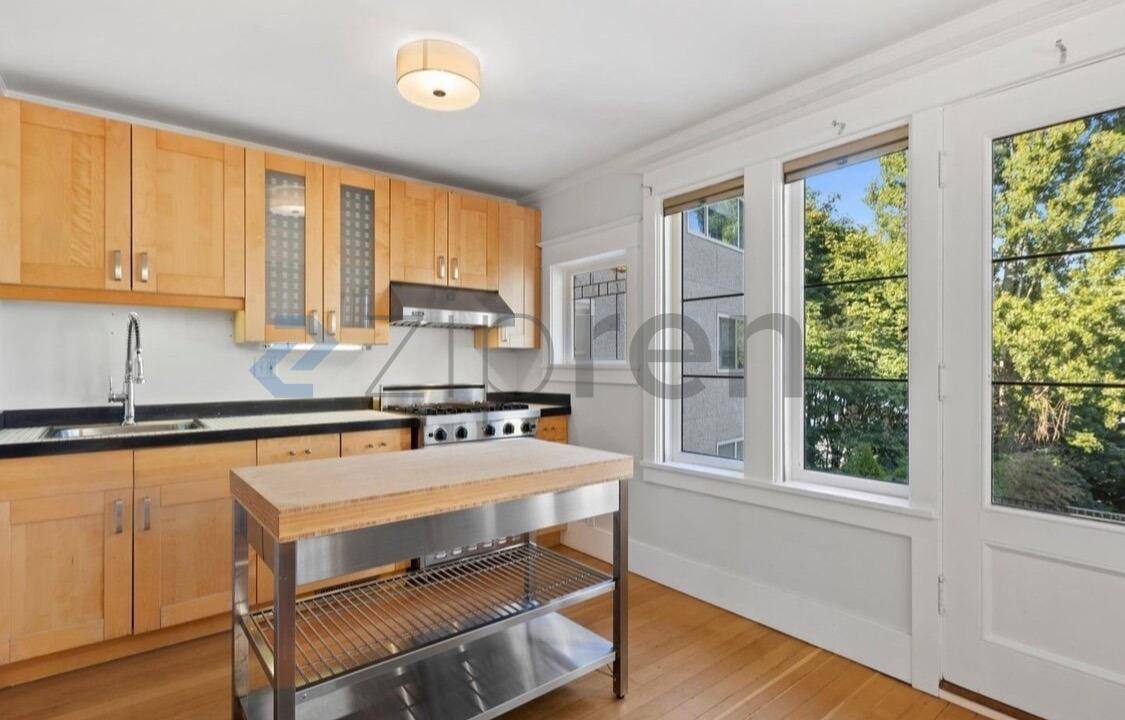 House for rent at 2038 8th Ave N, Seattle, WA 98109