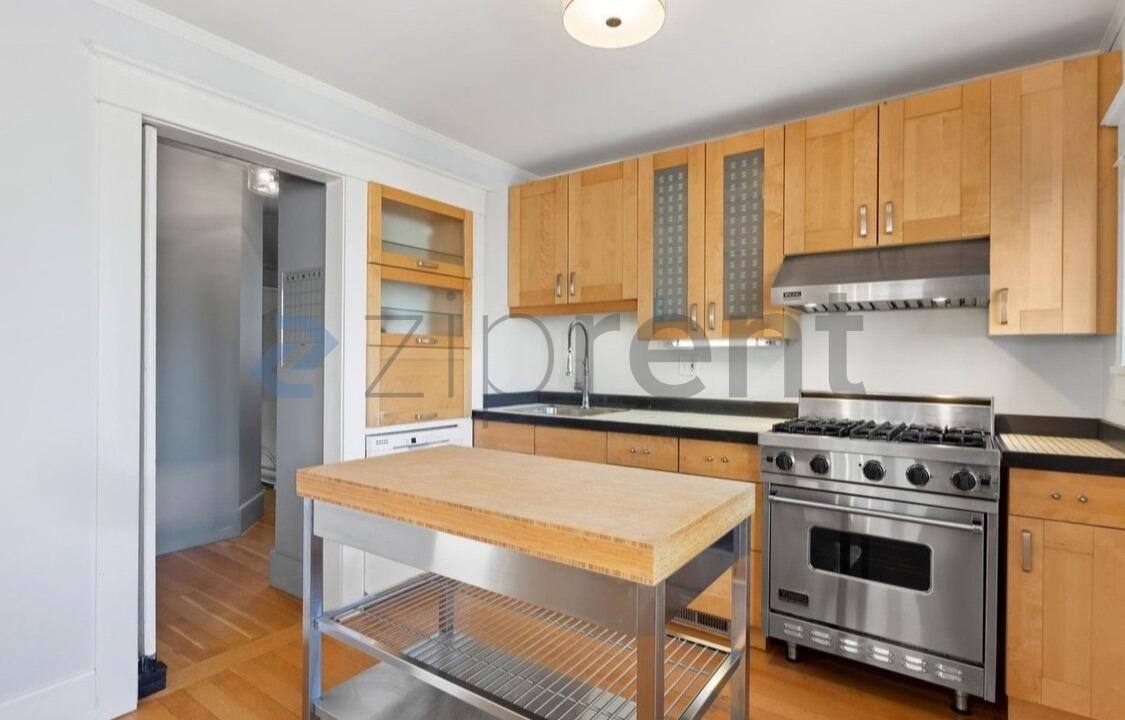 House for rent at 2038 8th Ave N, Seattle, WA 98109