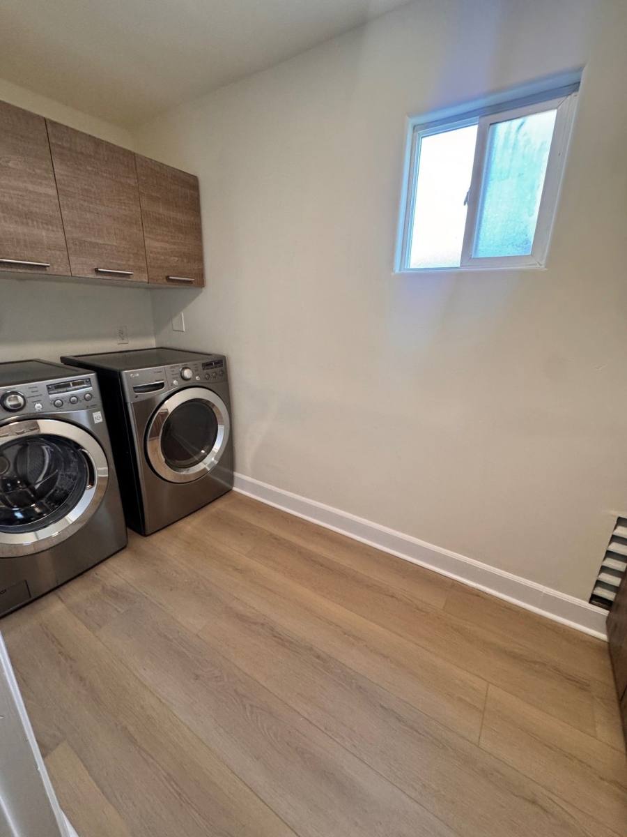 Apartment for rent at 317 S Hamel Rd, Los Angeles, CA 90048