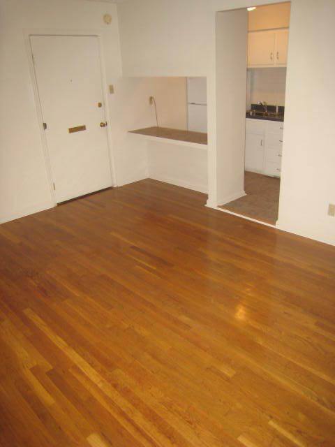 Apartment for rent at 1356 Royalty Court, Lexington, KY 40504