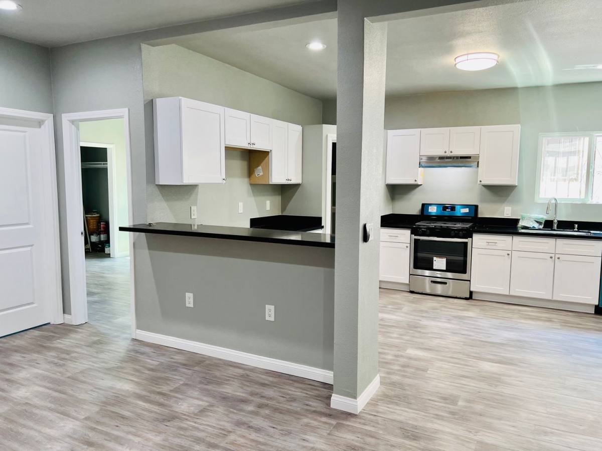 Apartment for rent at 1769-1775 Pacific Ave, Long Beach, CA 90813