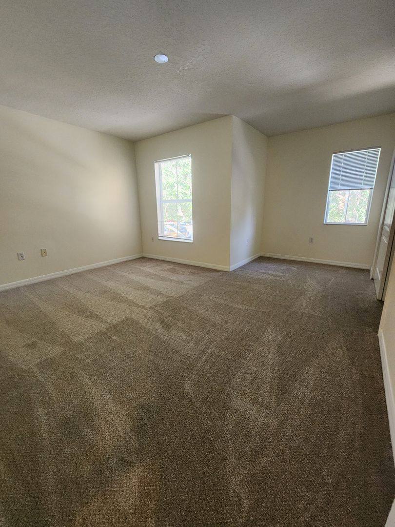 Townhouse for rent at 10854 Lake St Charles Blvd, Riverview, FL 33578
