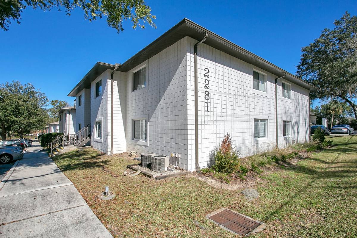 Apartment for rent at 2281 NE 2nd St, Ocala, FL 34470