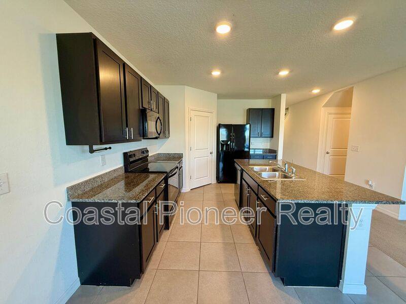 House for rent at 31000 Summer Sun Loop, Wesley Chapel, FL 33545