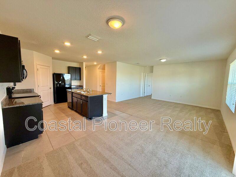 House for rent at 31000 Summer Sun Loop, Wesley Chapel, FL 33545