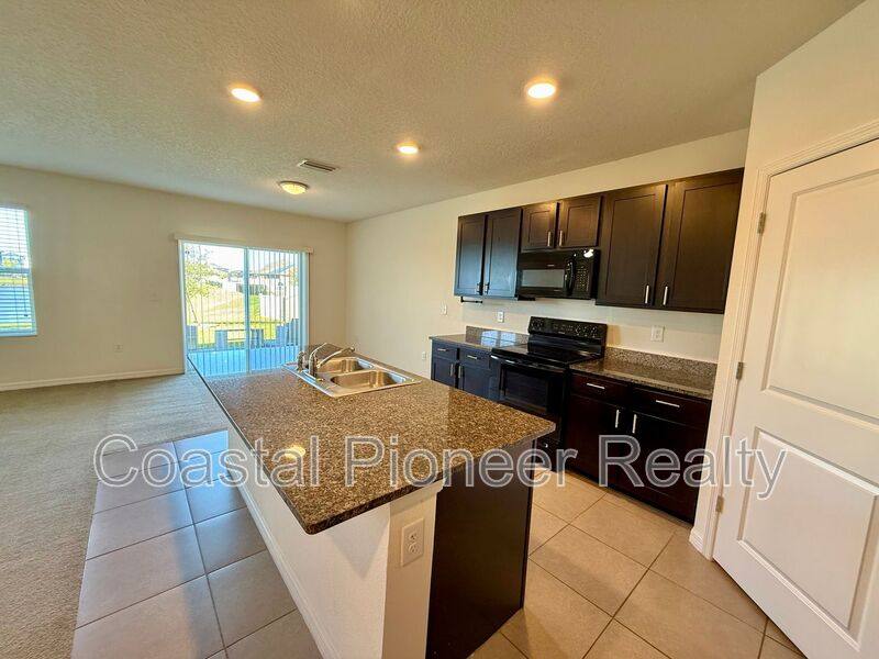 House for rent at 31000 Summer Sun Loop, Wesley Chapel, FL 33545
