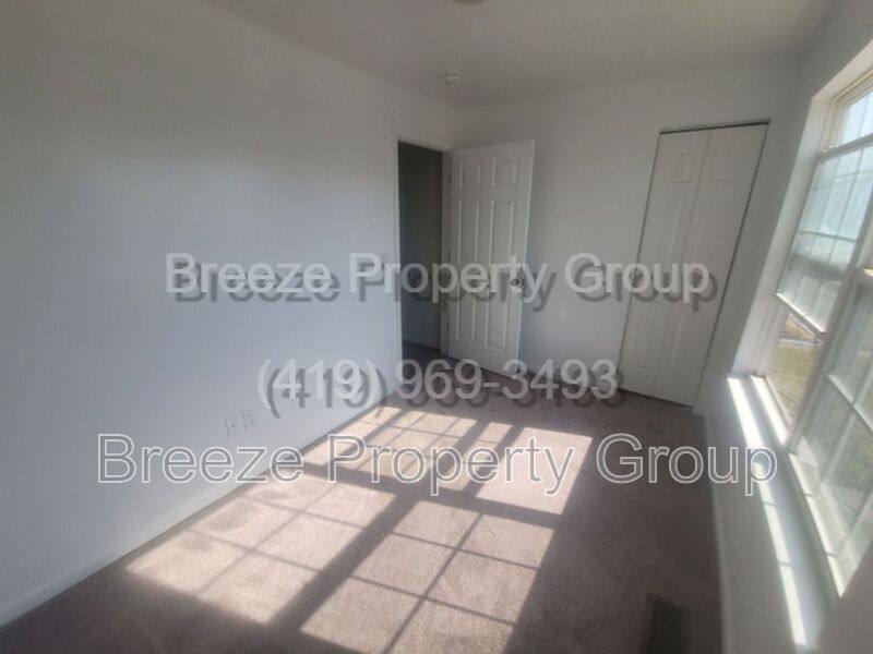 Apartment for rent at 521 Hope St, Lima, OH 45804