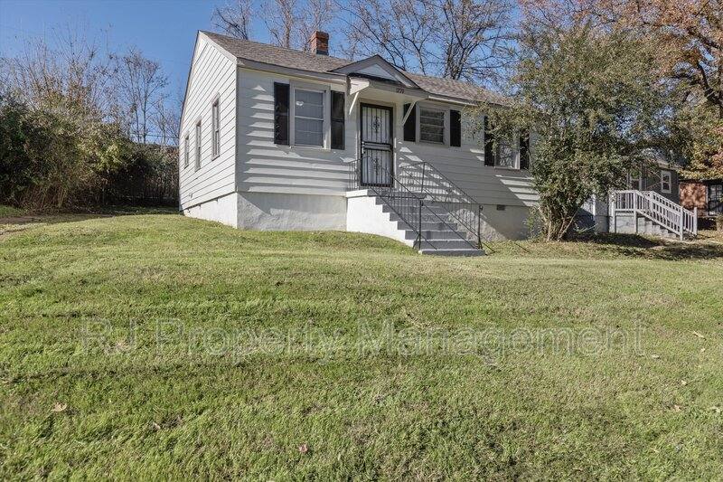 House for rent at 1779 Preston St, Memphis, TN 38106