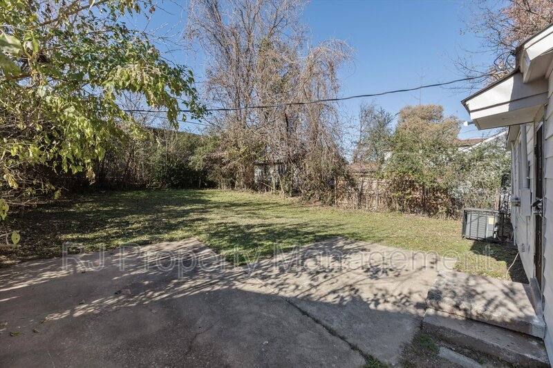 House for rent at 1779 Preston St, Memphis, TN 38106