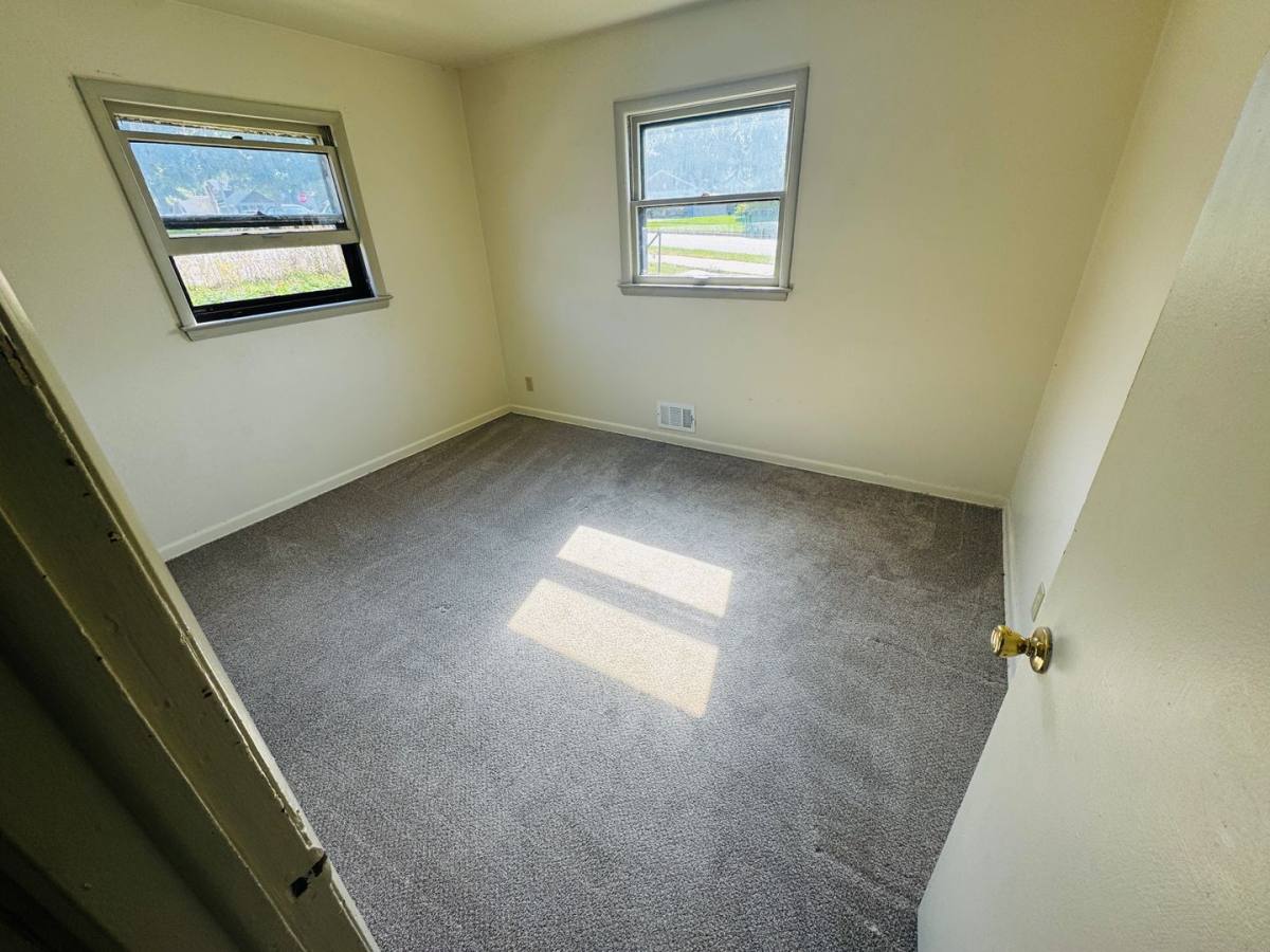 Apartment for rent at 156 S Grand Ave, Waukesha, WI 53186