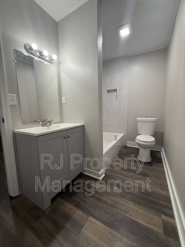 House for rent at 705 Harahan Rd, Memphis, TN 38109