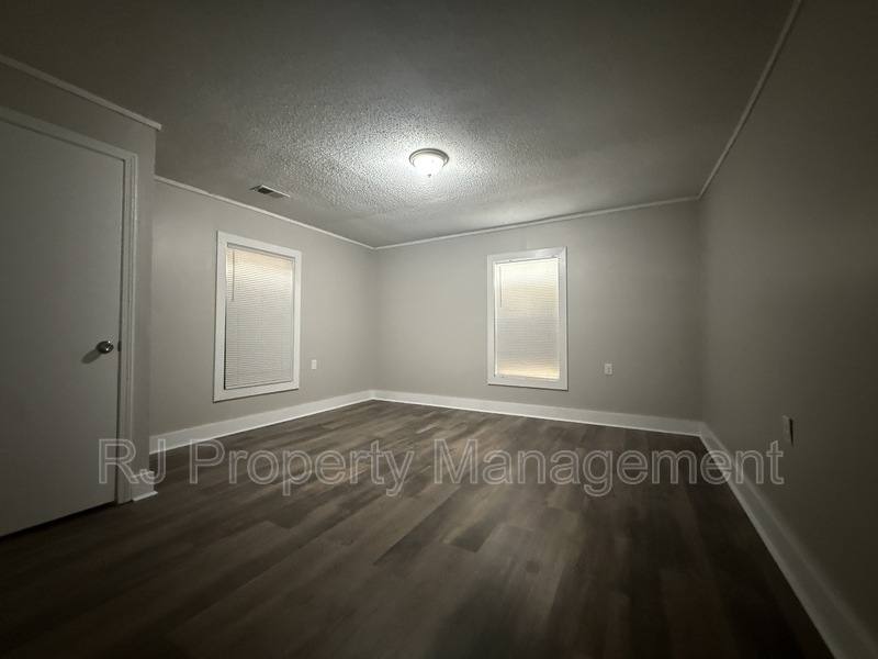 House for rent at 705 Harahan Rd, Memphis, TN 38109