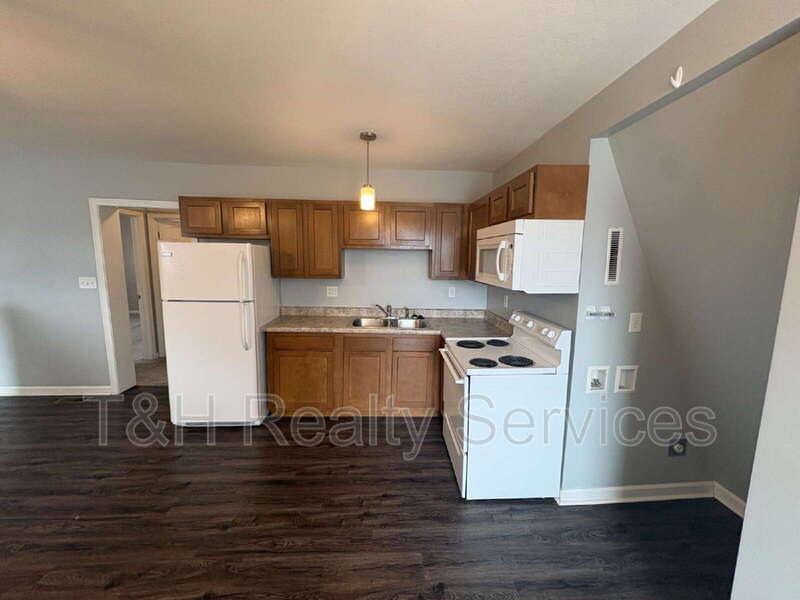 Apartment for rent at 409 W Washington St, Muncie, IN 47305