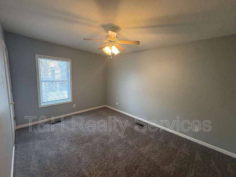 Apartment for rent at 409 W Washington St, Muncie, IN 47305