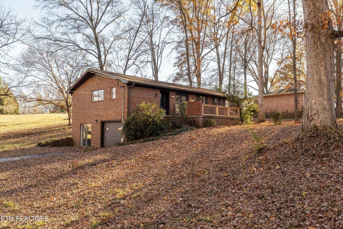 House for rent at 1534 McIlvaine Dr, Maryville, TN 37803