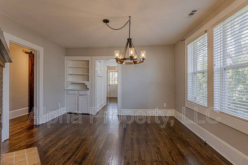 House for rent at 12 E Blue Ridge Dr, Greenville, SC 29609