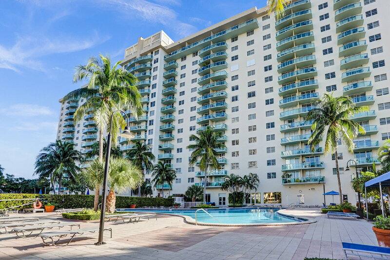 Apartment for rent at 19390 Collins Ave #302, North Miami Beach, FL 33160