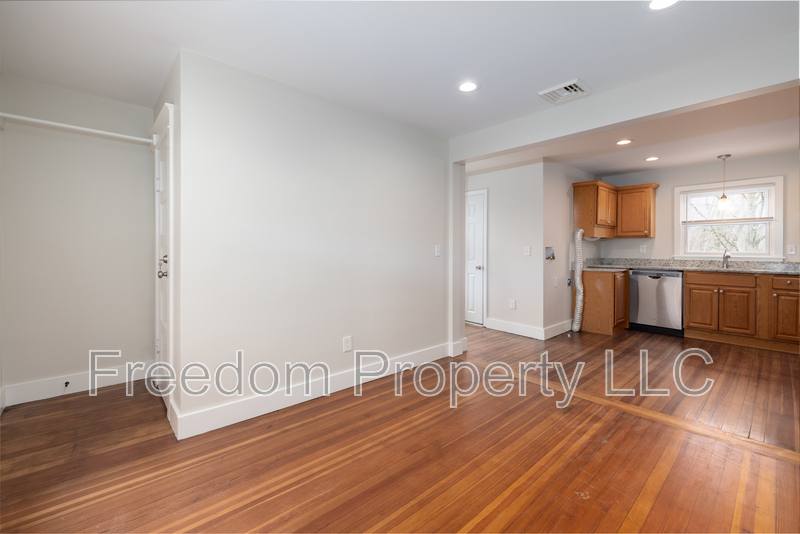 Apartment for rent at 18 Canal St, Southington, CT 06489