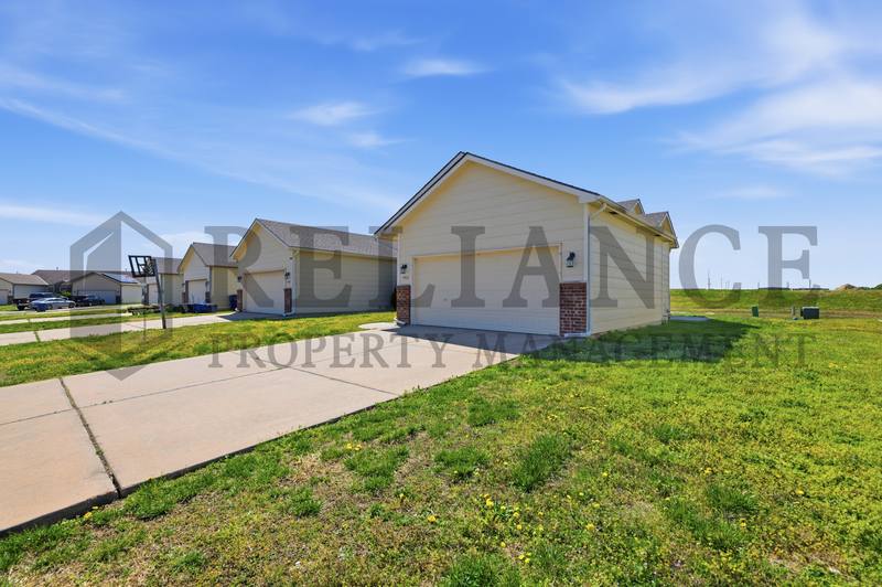 Apartment for rent at 9922 E Kinkaid Circle, Wichita, KS 67207