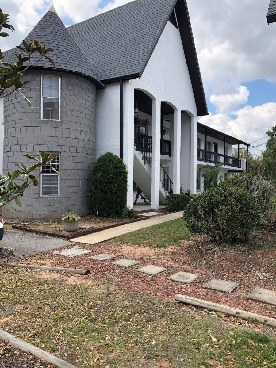 Apartment for rent at 2620 NE 52nd Court, Silver Springs, FL 34488