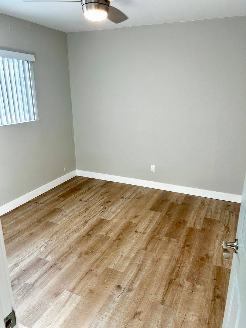 Apartment for rent at 1990-2002 Maple Ave, Costa Mesa, CA 92627