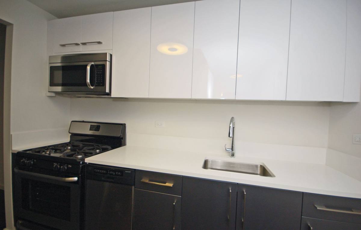 Apartment for rent at 235 E 44th St, New York, NY 10017