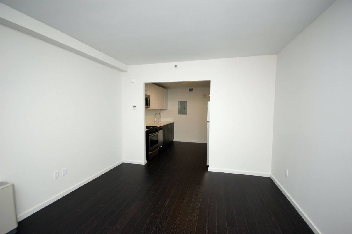 Apartment for rent at 235 E 44th St, New York, NY 10017