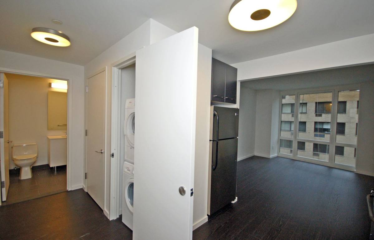 Apartment for rent at 235 E 44th St, New York, NY 10017